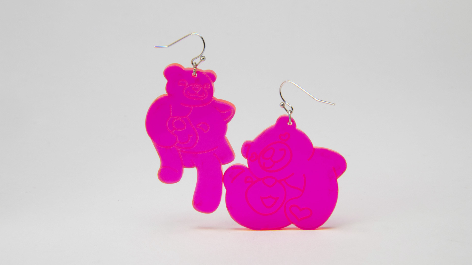 Megan Diamond, Bear Earrings Pink