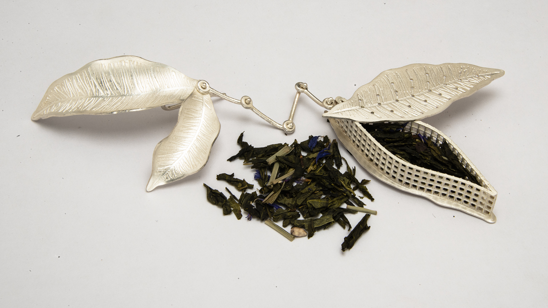 Cessna Manalili, Simplici-tea Tea Infuser