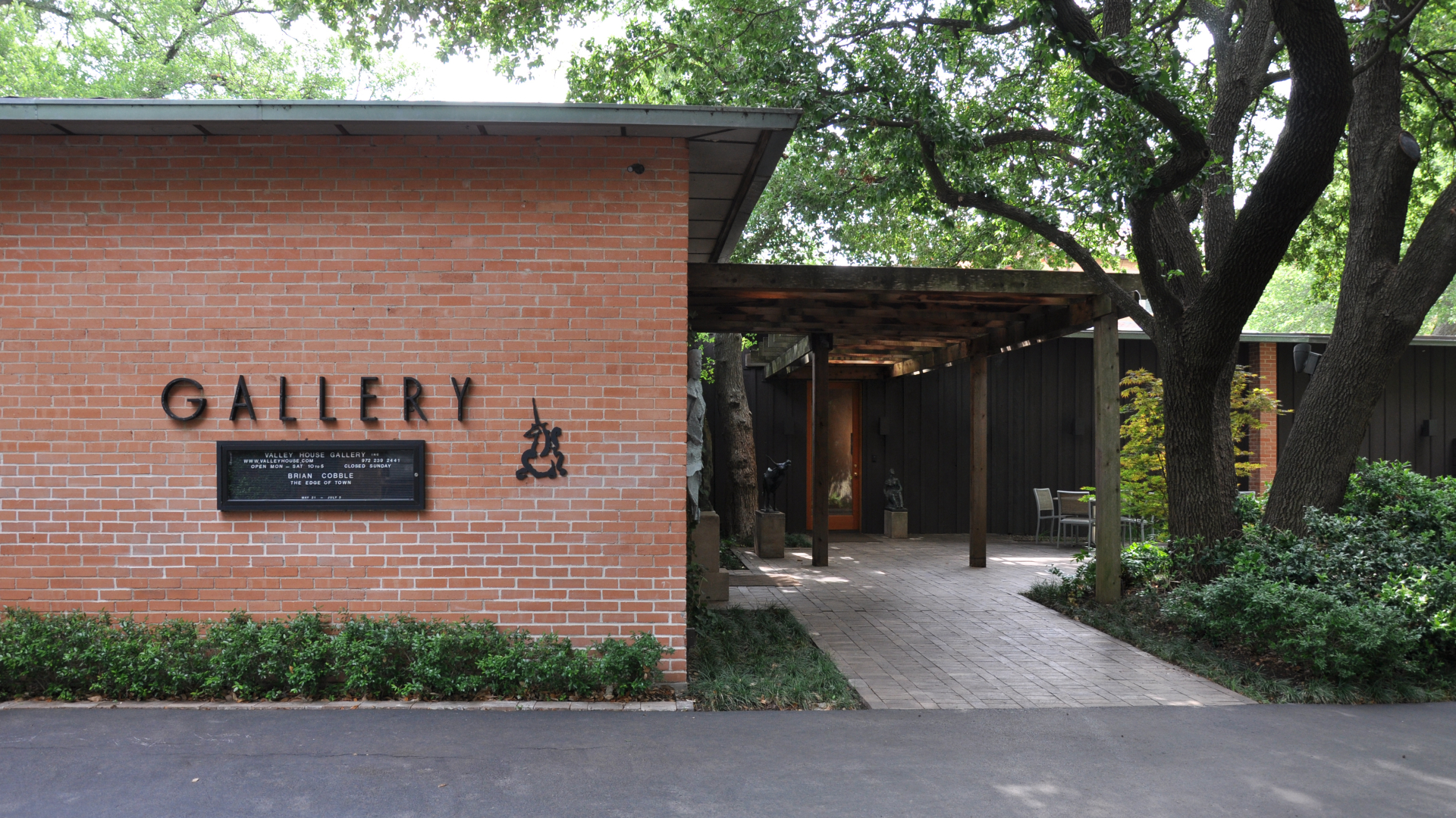 Valley House Gallery & Sculpture Garden