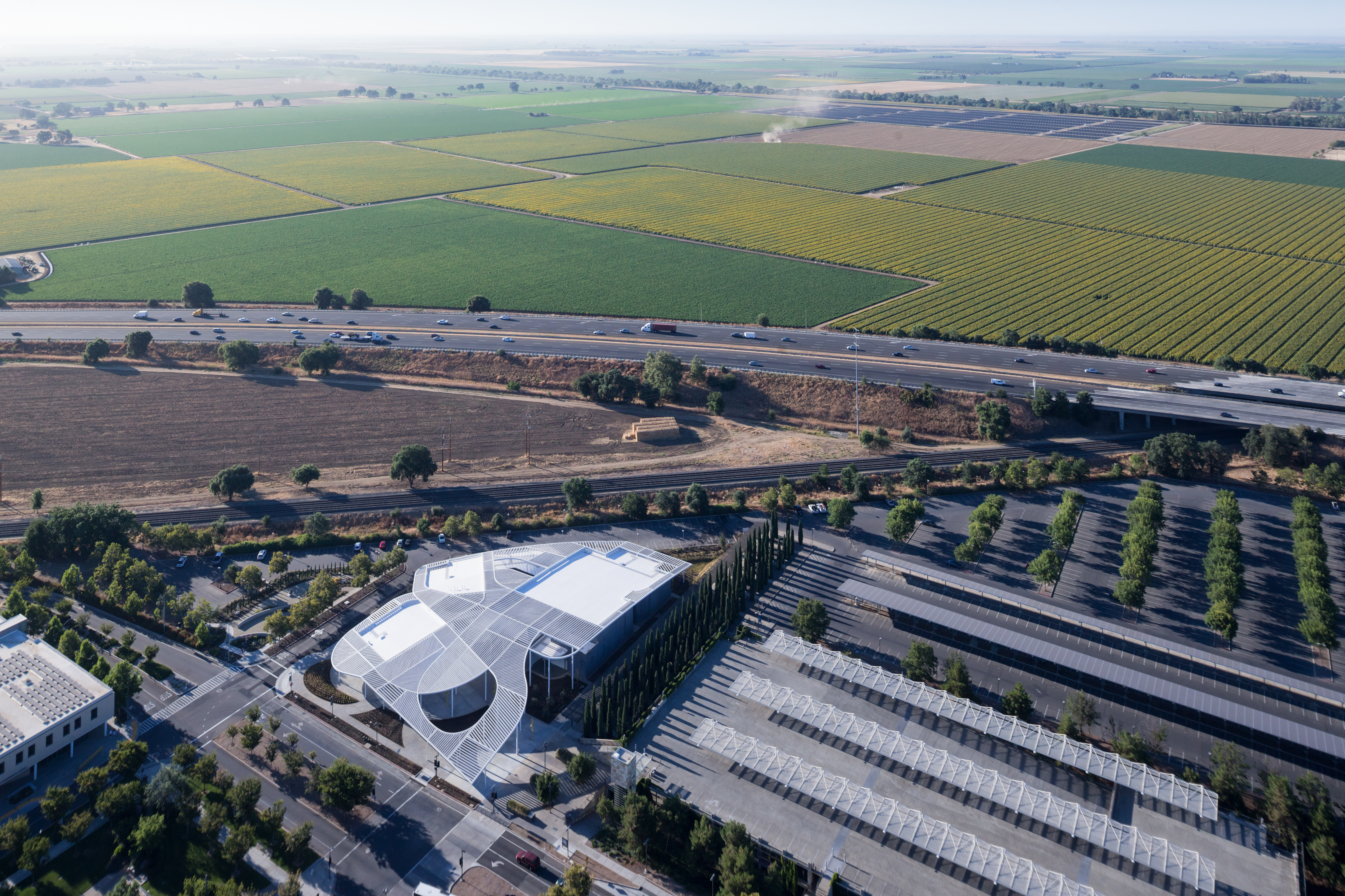 The new Jan Shrem and Maria Manetti Shrem Museum of Art—a collaboration between architecture studios SO-IL and Bohlin Cywinski Jackson—is covered in a 50,000-square-foot canopy.