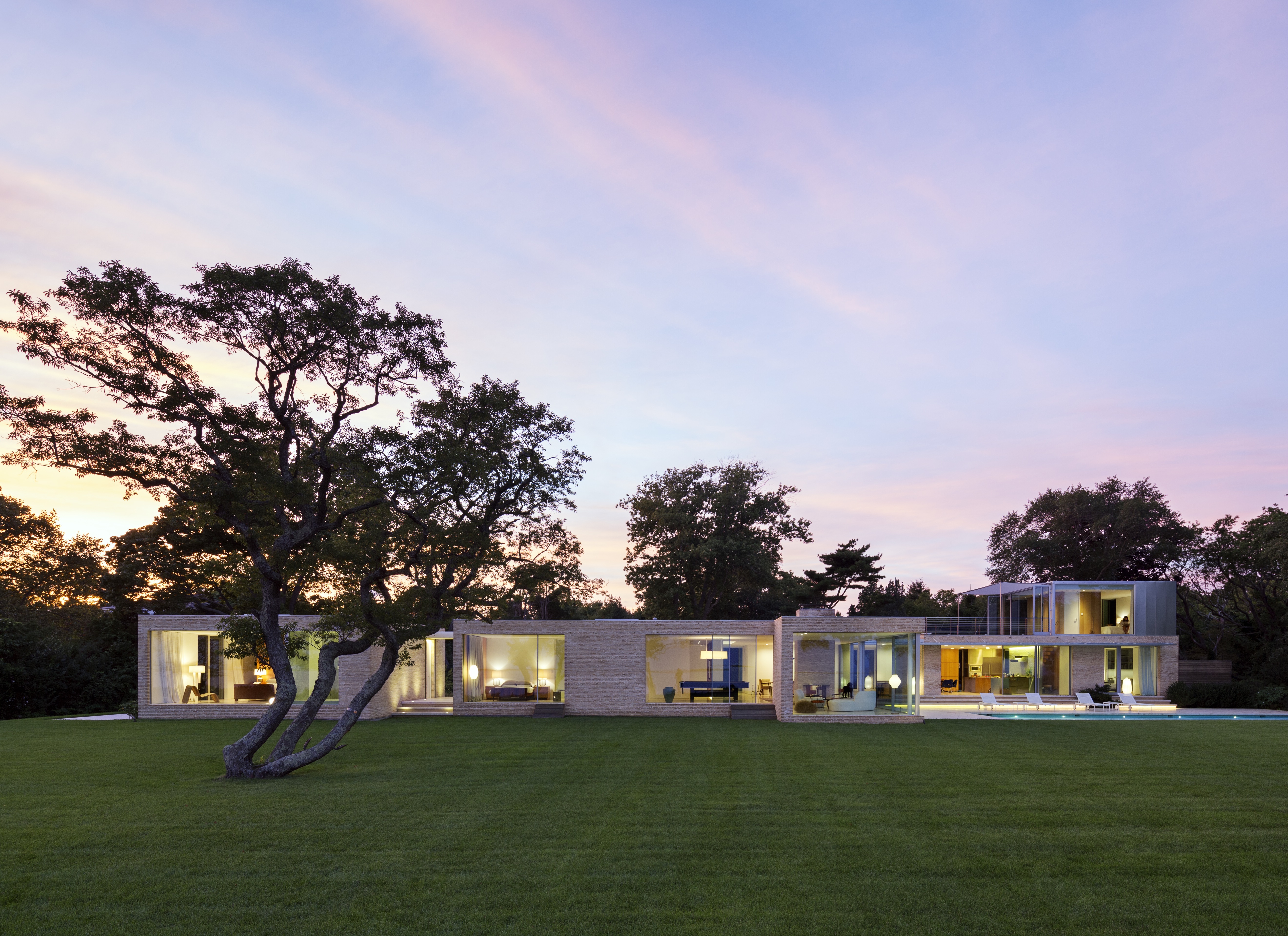 The Bellport House on the south shore of Long Island, designed by Toshihiro Oki.