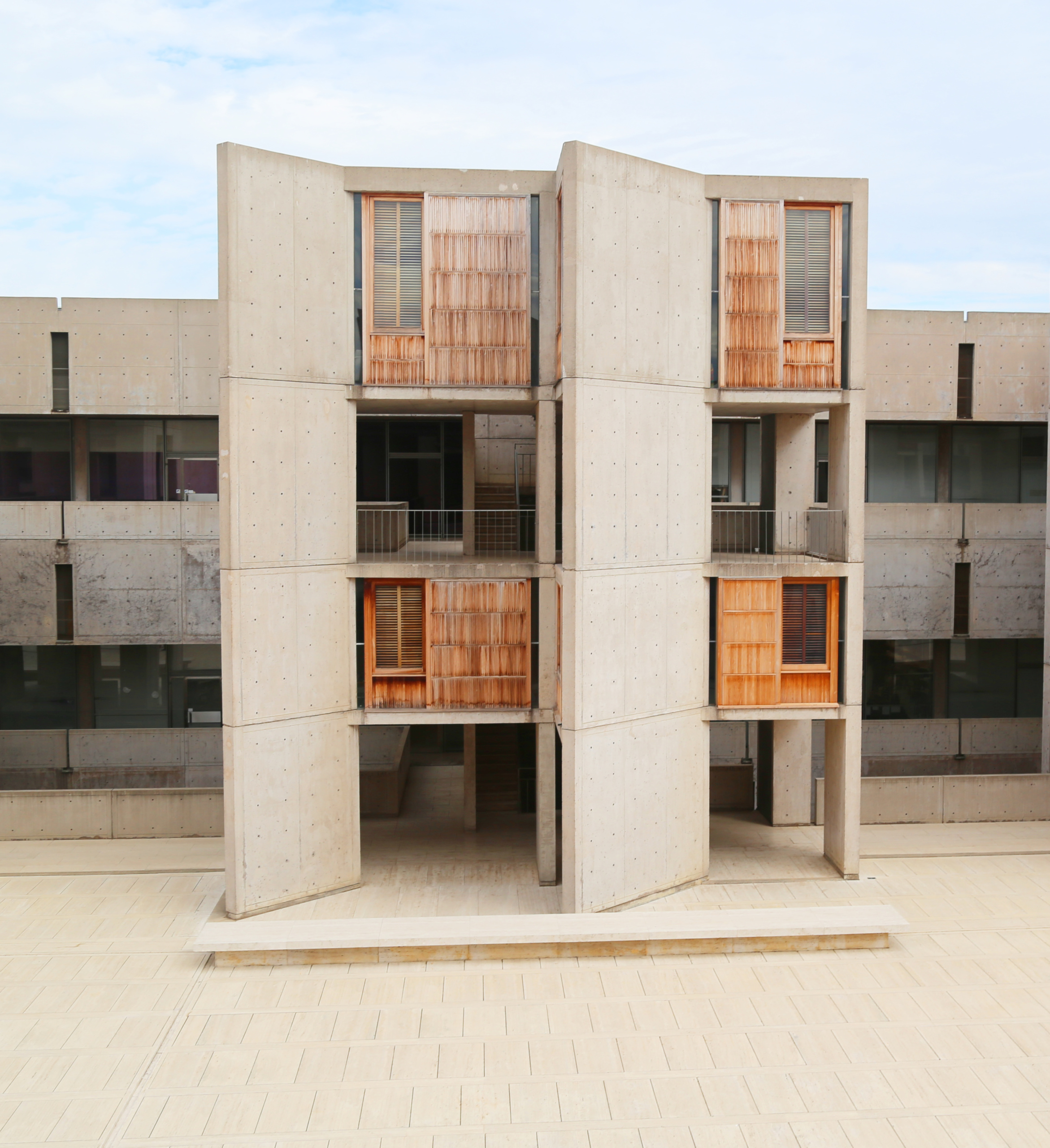 Louis Kahn Salk Institute is a Modernist Masterpiece »