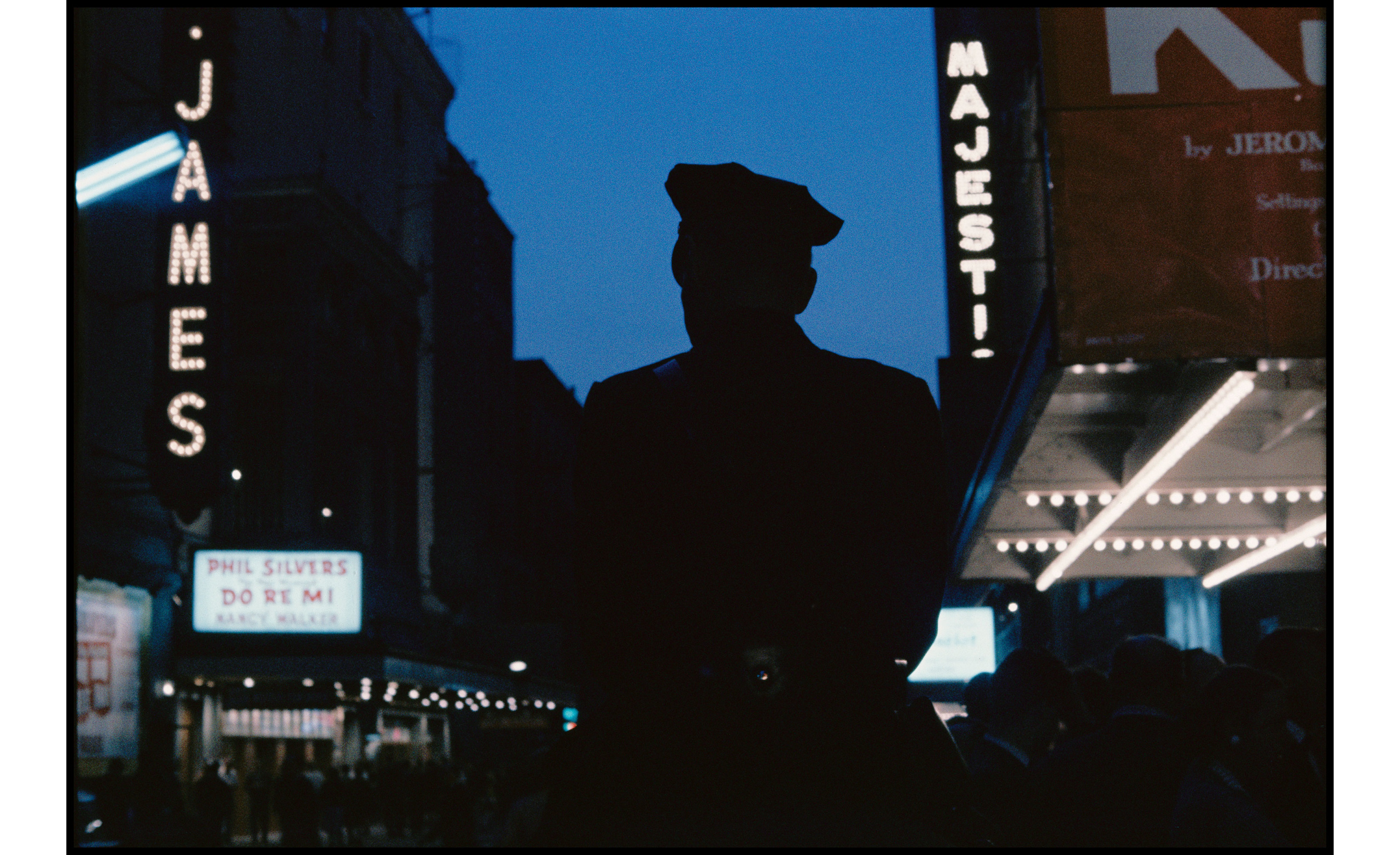 Untitled, New York, New York, 1957. Courtesy of and © The Gordon Parks Foundation.