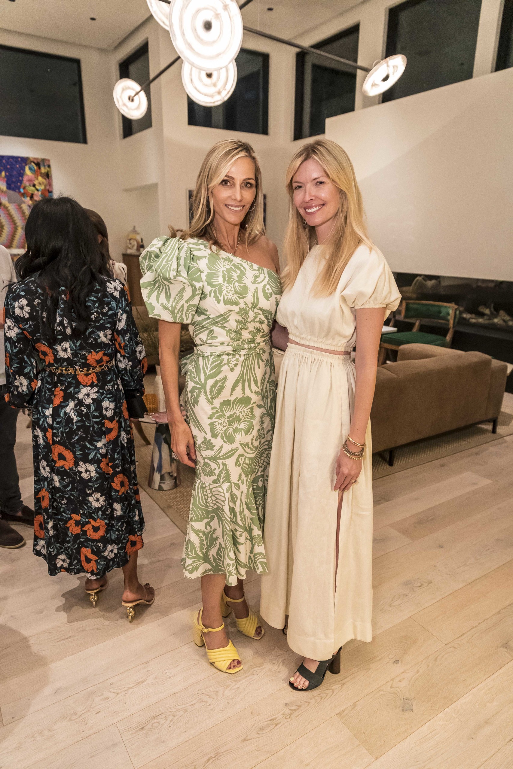 Jamie Tisch and Chandra Janway Johnson at a recent dinner celebrating Lehmann Maupin and Carpenters Workshop Gallery's Aspen pop-up.
