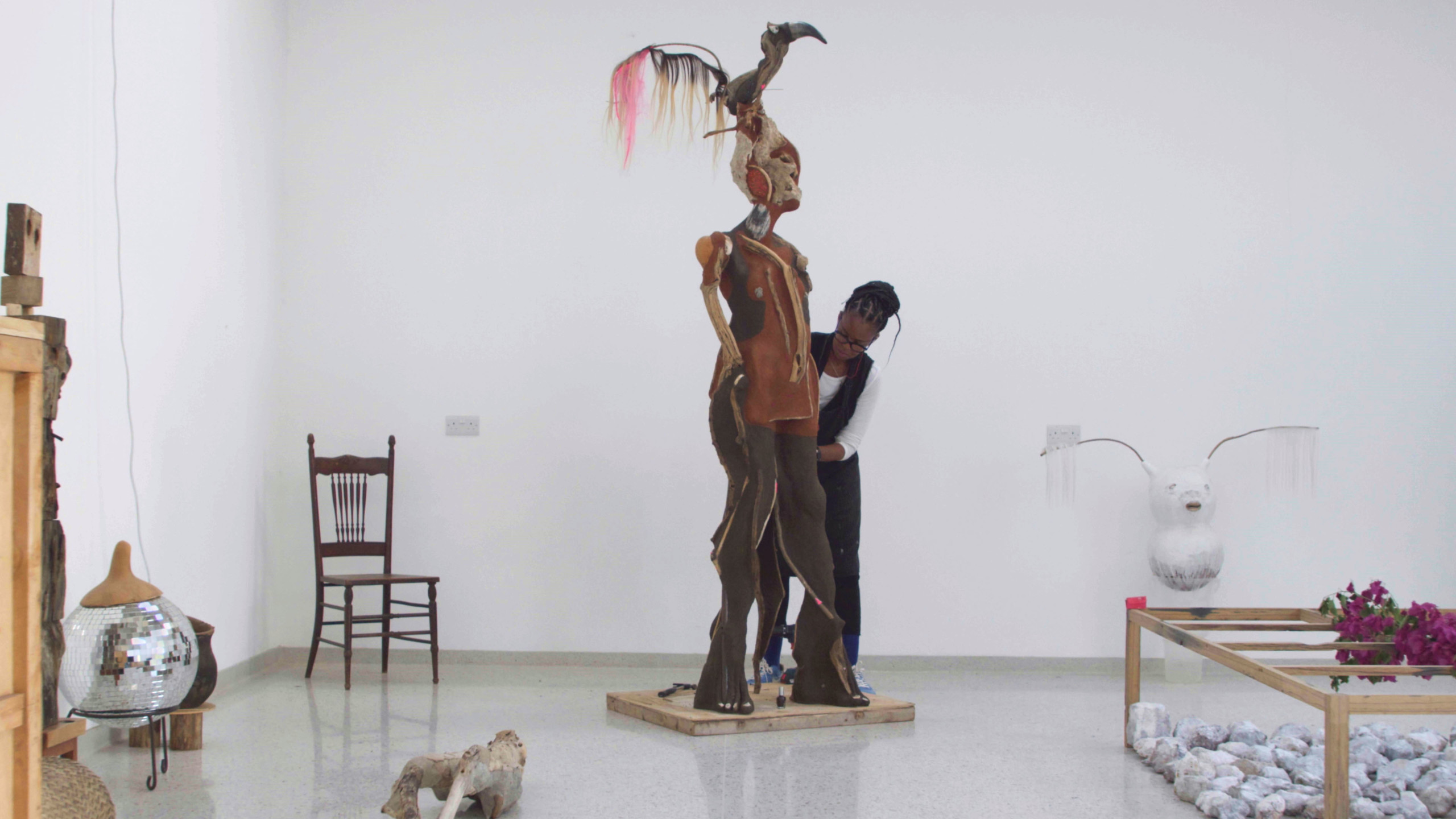 Production still from the Art21 Extended Play film, Wangechi Mutu: Between the Earth and the Sky. © Art21, Inc. 2021.