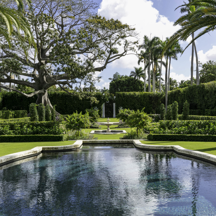 Fernando Wong Designs Luxury Gardens With a Message