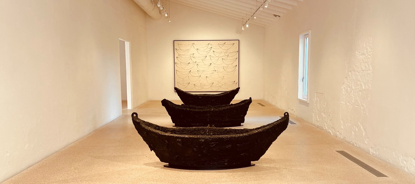 Sculpture boats in art gallery