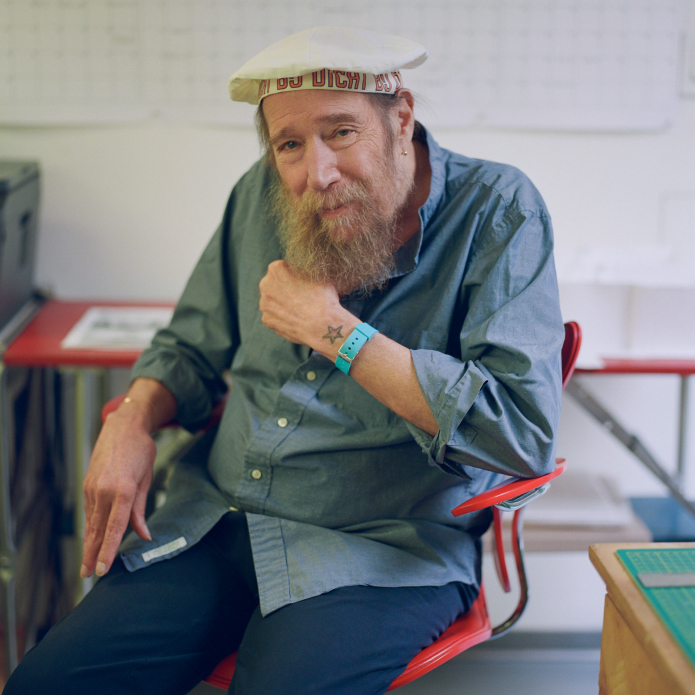 Perplexed in Public: Lawrence Weiner on the Languages that Have Defined Him