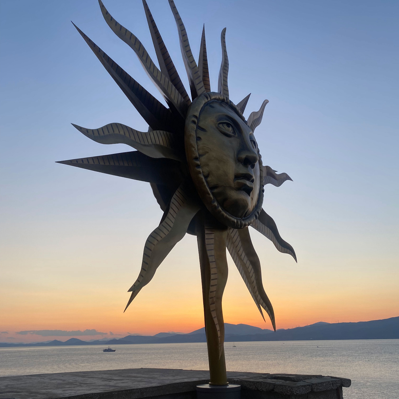 On Greece's After-Party Island of Hydra, Jeff Koons Unveils a Monument to the Sun and Friendship