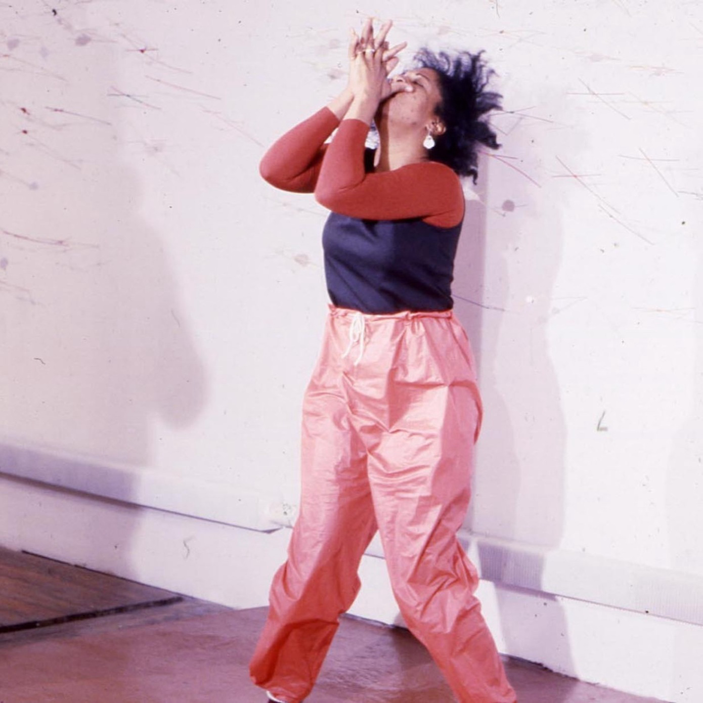 Senga Nengudi performing Air Propo at Just Above Midtown, 1981. Courtesy Senga Nengudi and Lévy Gorvy Skip to main content Use high-contrast text Plan your visit What’s on Art and artists Store Become a member Reserve timed tickets Just Above Midtown Changing Spaces Member Previews, Oct 6–8 Oct 9, 2022–Feb 18, 2023 MoMA Become a member Exhibition MoMA, Floor 3, 3 South The Edward Steichen Galleries Just Above Midtown—or JAM—was an art gallery and self-described laboratory led by Linda Goode Bryant that foregrounded African American artists and artists of color. Open from 1974 until 1986, it was a place where black art flourished and debate was cultivated. The gallery offered early opportunities for artists now recognized as pivotal figures in late-20th-century art, including David Hammons, Butch