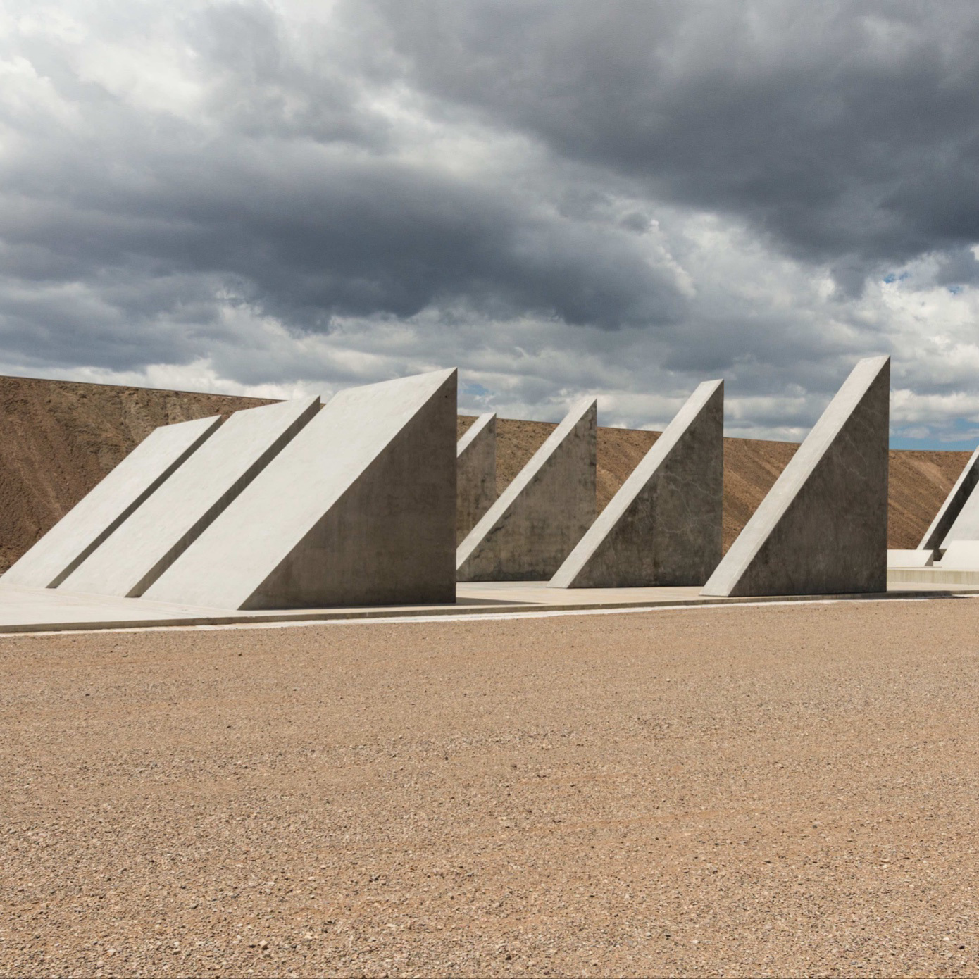 Michael-heizer-city-destination-art-travel