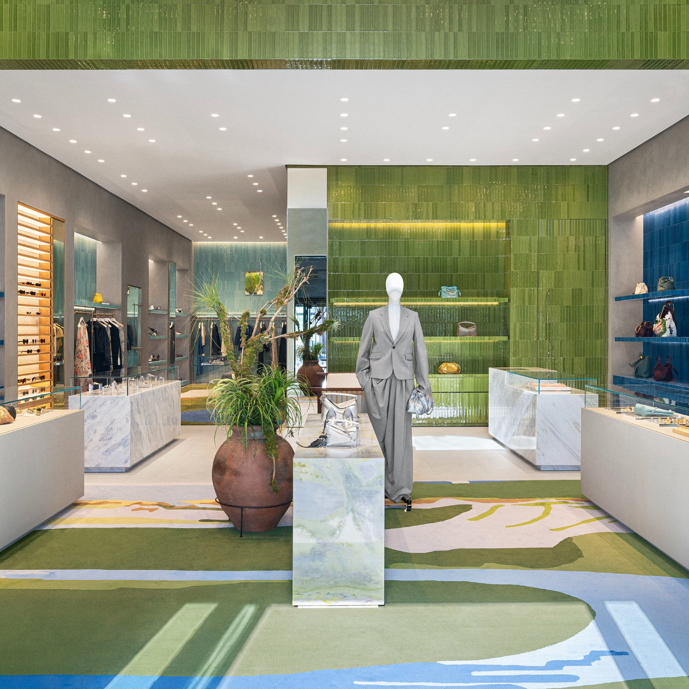Loewe-palm-beach-storefront