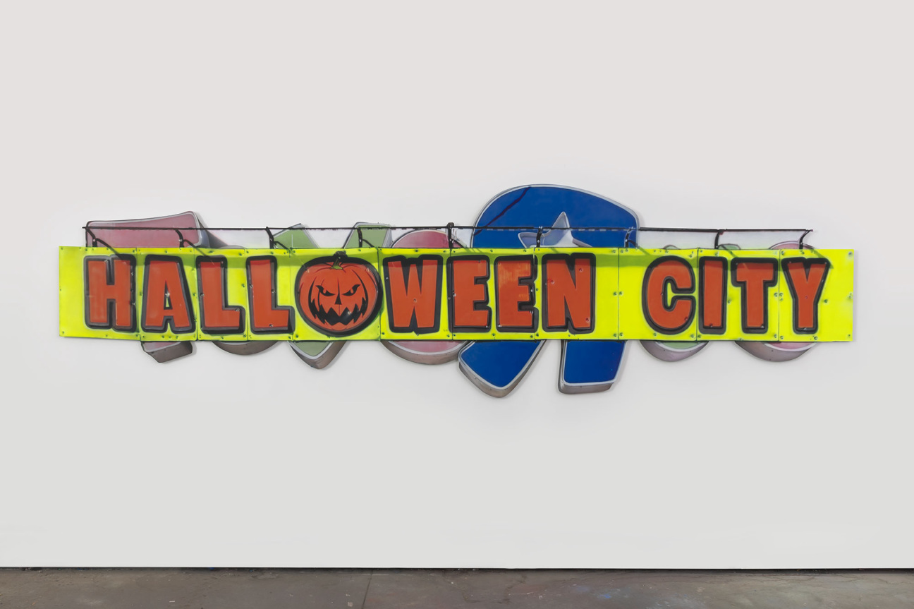 Halloween City sign