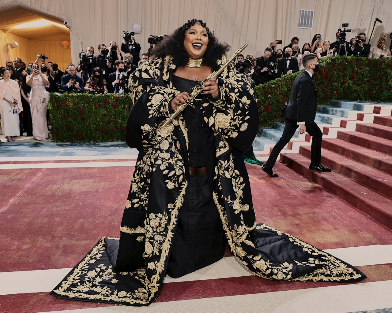 Lizzo met gala with flute