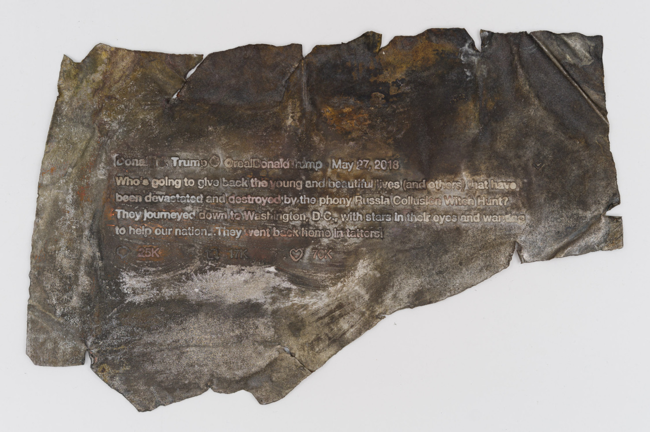 Cursed (detail), Jenny Holzer, 2022 Stamped lead and copper with precious metal plating, patinas and pigments, 296 elements Dimensions variable. Image coutesy the artist and Hauser & Wirth. Photography by Filip Wolak.