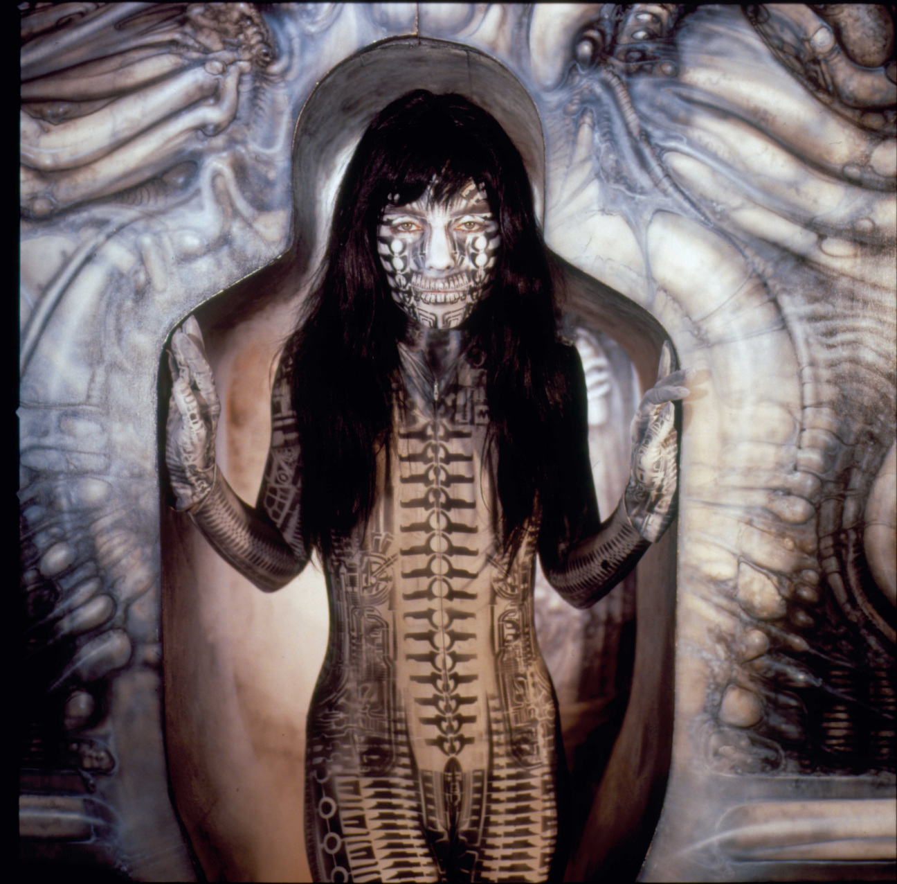 debbie-harry-h-r-giger