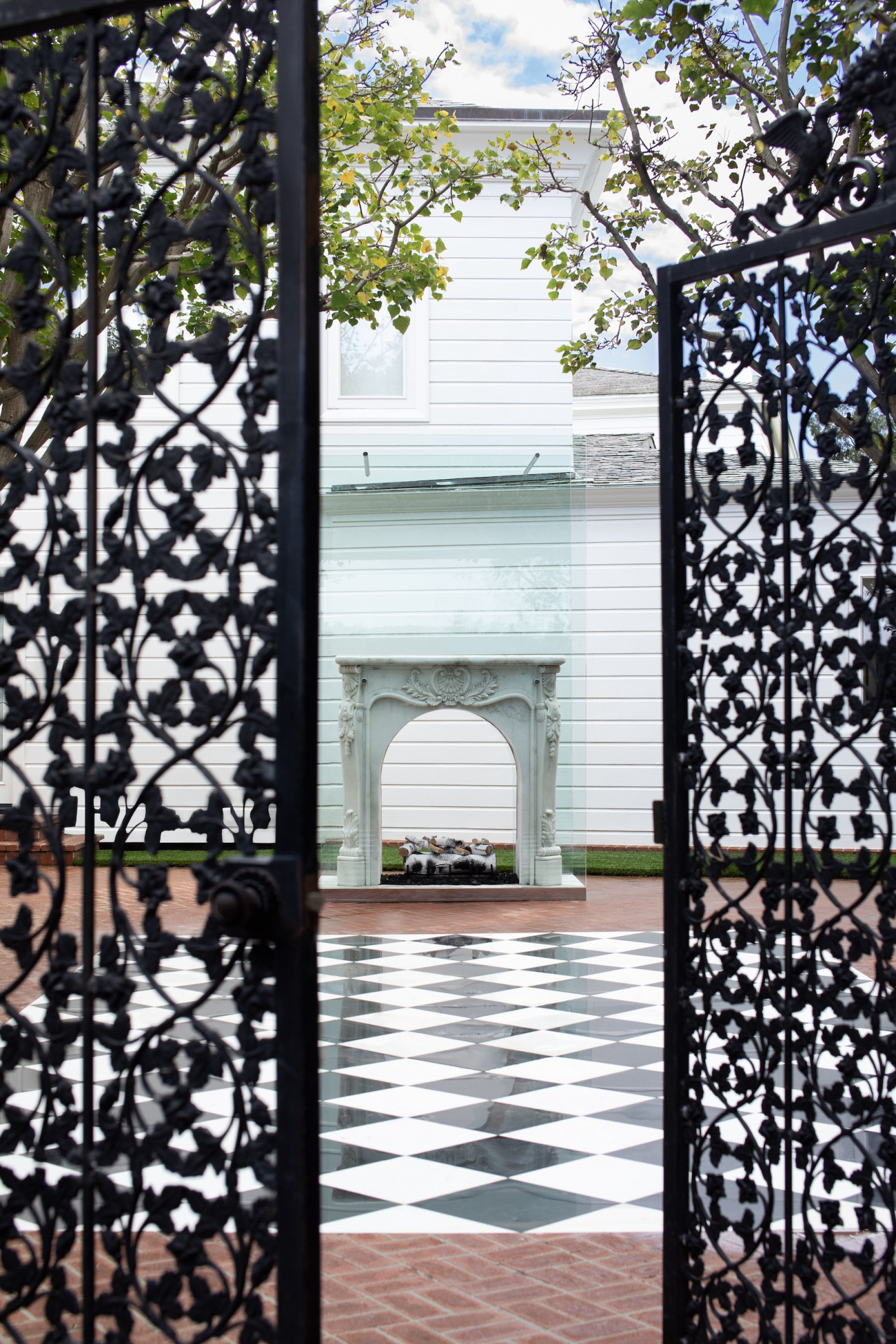 Design-Miami-Los-Angeles-gated-entrance