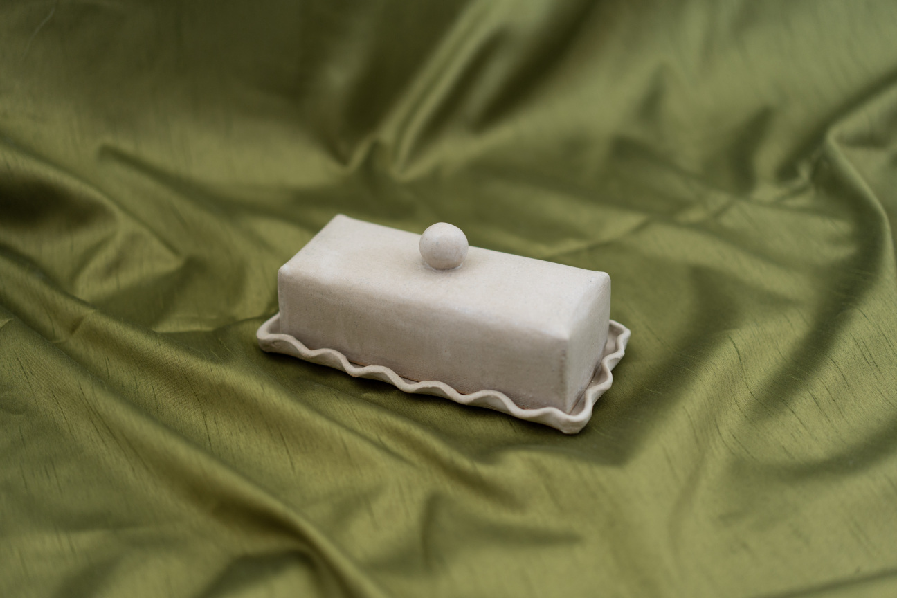 analuisa-corrigan-butter-dish-design