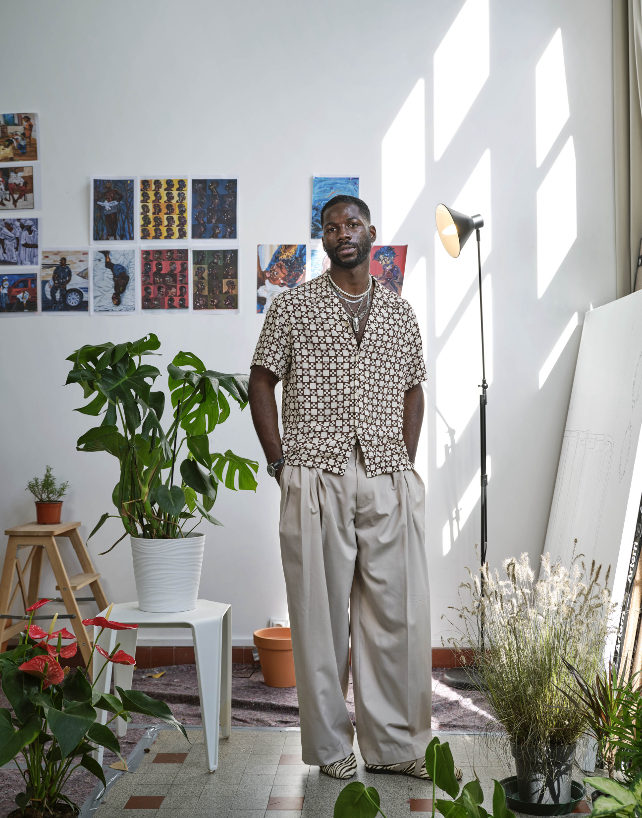 Ludovic Nkoth painter in his studio.