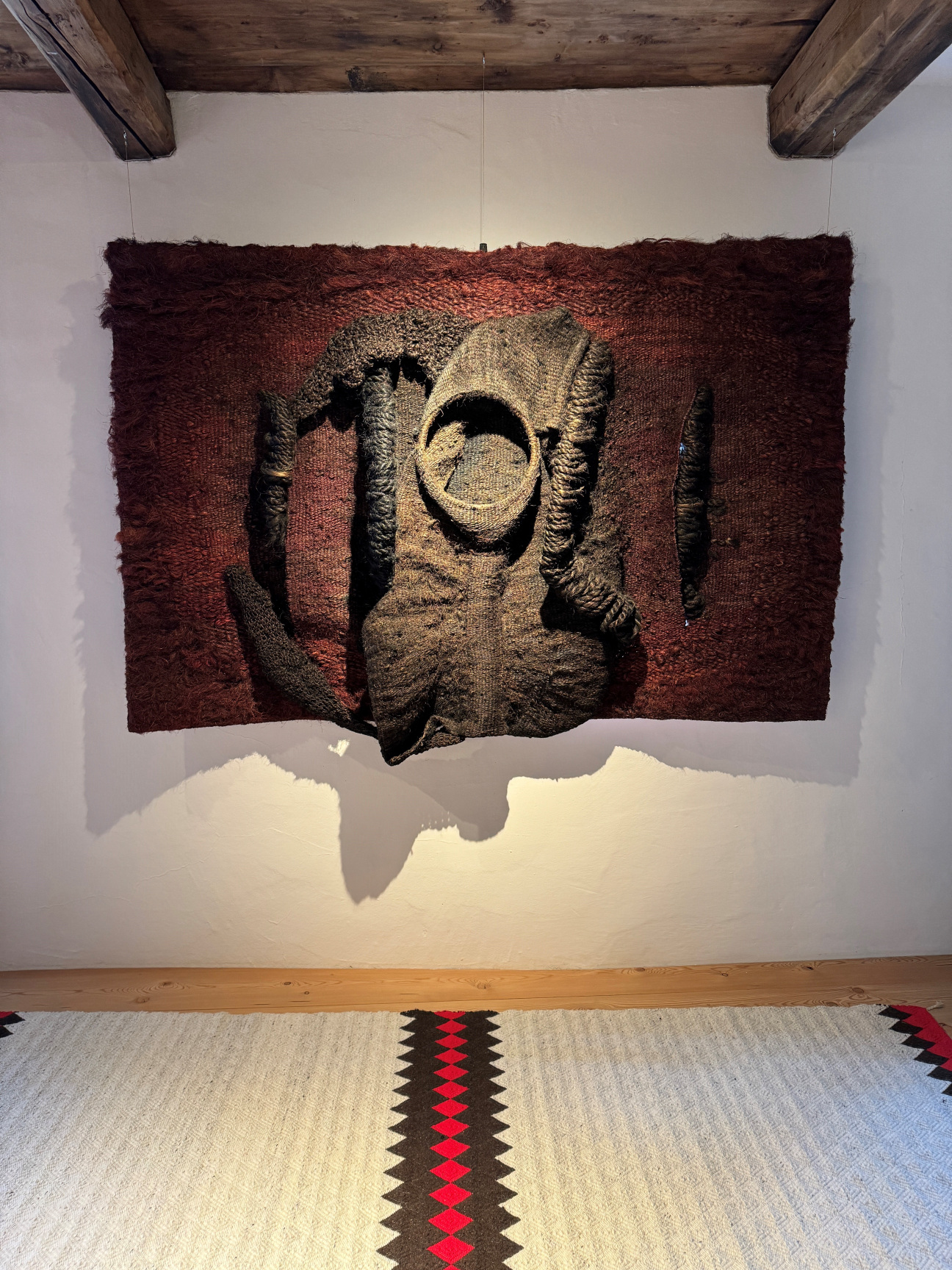 magdalena-abakanowicz-relief-and-sculpture